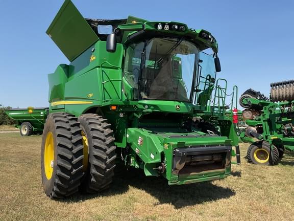 Image of John Deere S780 Primary image