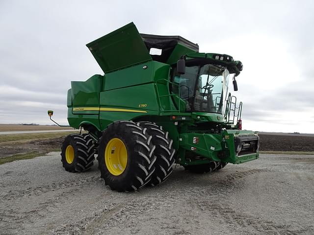 Image of John Deere S780 equipment image 3