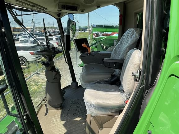 Image of John Deere S780 equipment image 4