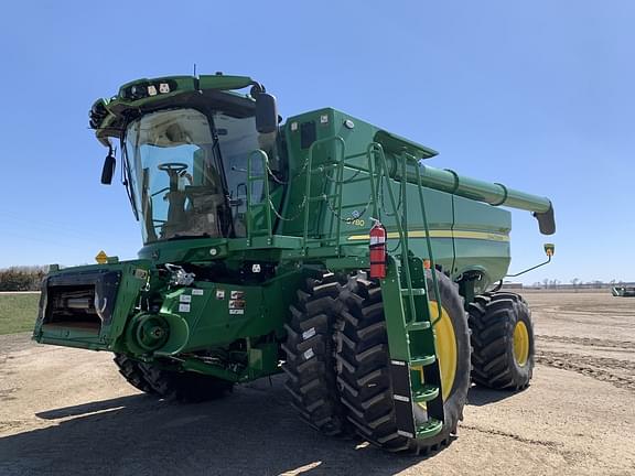 Image of John Deere S780 equipment image 3