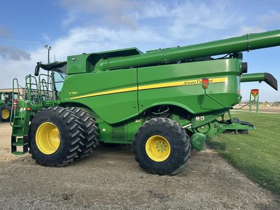 Image of John Deere S780 equipment image 3