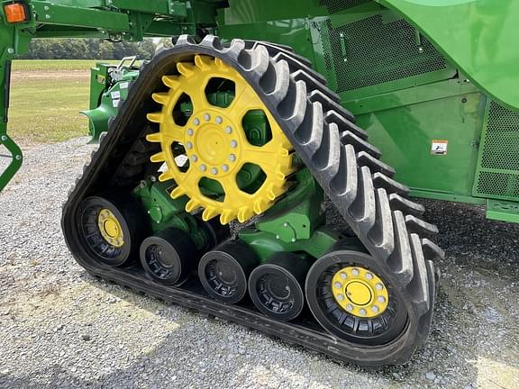 Image of John Deere S780 equipment image 4