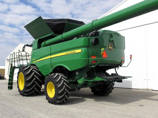 Image of John Deere S780 equipment image 2