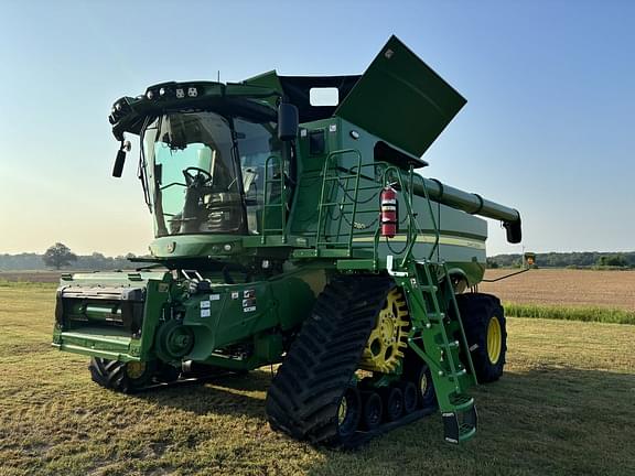 Image of John Deere S780 equipment image 1