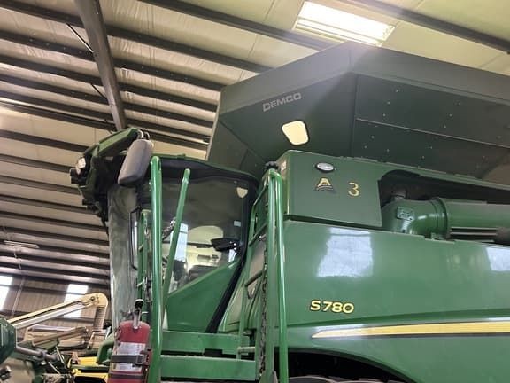 Image of John Deere S780 Primary image