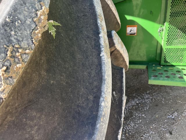 Image of John Deere S780 equipment image 4