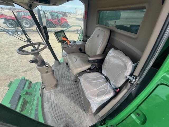 Image of John Deere S780 equipment image 4