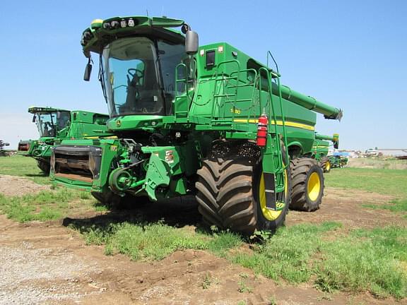 Image of John Deere S780 Primary image