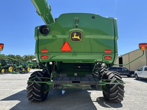Image of John Deere S780 equipment image 4