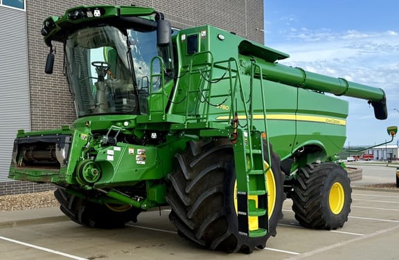 2023 John Deere S780 Equipment Image0
