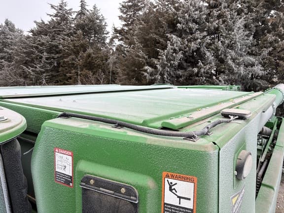 Image of John Deere S780 equipment image 3