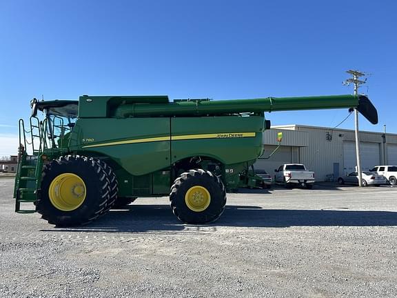 Image of John Deere S780 equipment image 3