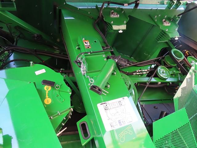 Image of John Deere S780 equipment image 4