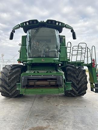 Image of John Deere S780 equipment image 1