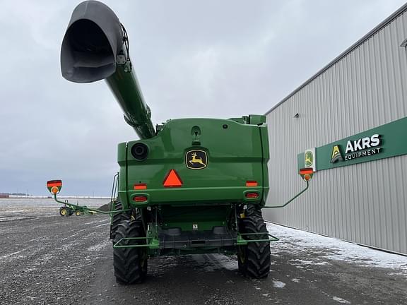 Image of John Deere S780 equipment image 4