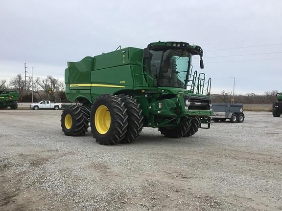 Image of John Deere S780 Primary image