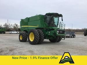 2023 John Deere S780 Image
