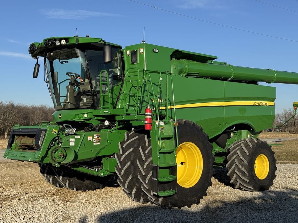 2023 John Deere S780 Equipment Image0