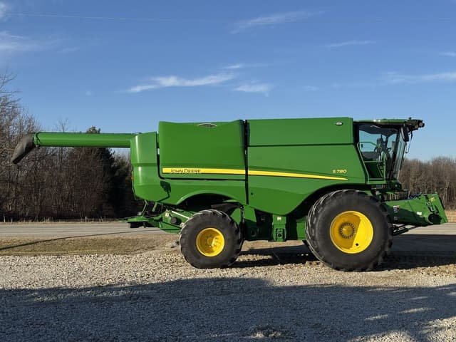 Image of John Deere S780 equipment image 3