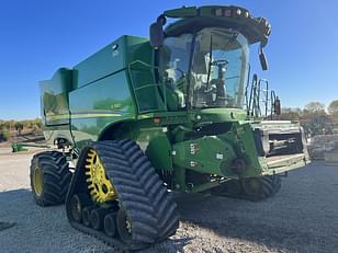 Main image John Deere S780 0