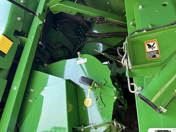 Image of John Deere S780 equipment image 4