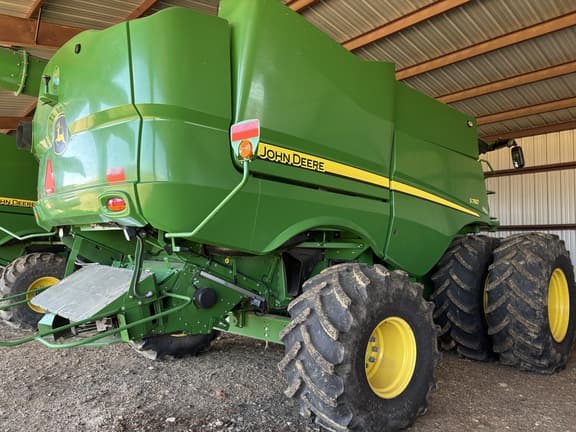 Image of John Deere S780 equipment image 1