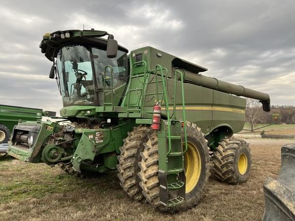 Image of John Deere S780 Primary image
