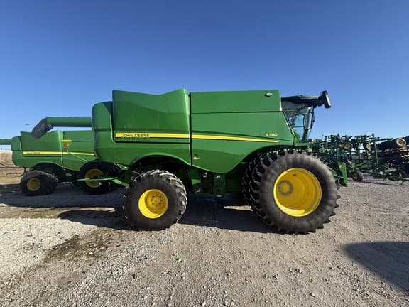 Image of John Deere S780 Primary image