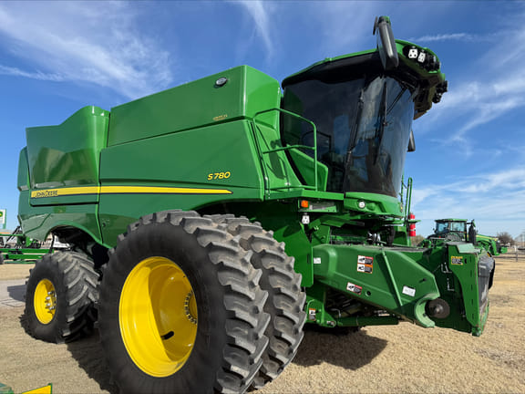 2023 John Deere S780 Equipment Image0