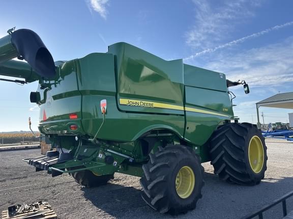 Image of John Deere S780 equipment image 4