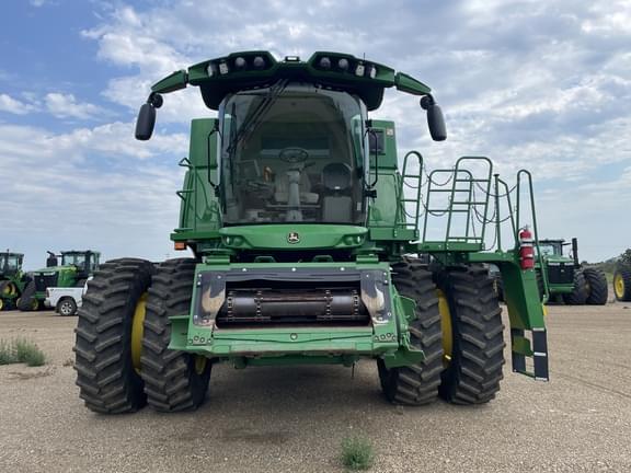 Image of John Deere S780 Primary image