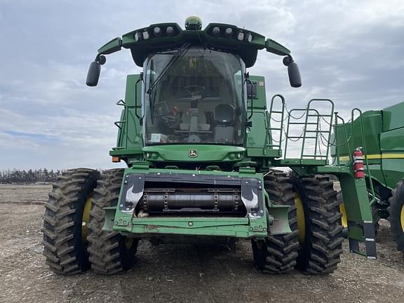 Image of John Deere S780 equipment image 1