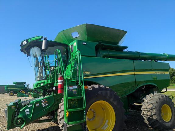 Image of John Deere S780 equipment image 1