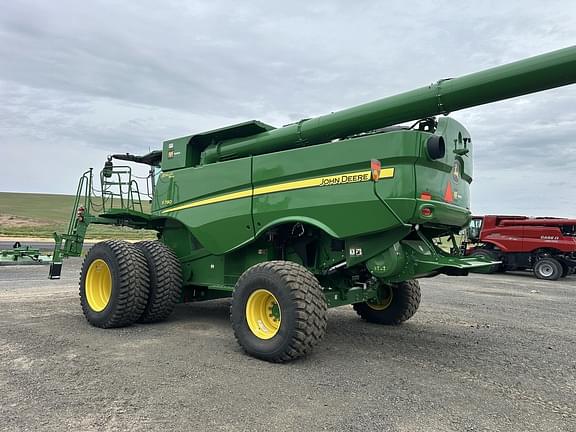 Image of John Deere S780 equipment image 2