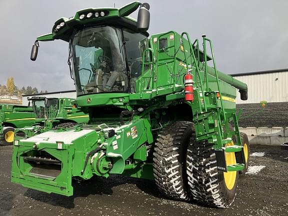 Image of John Deere S780 equipment image 1