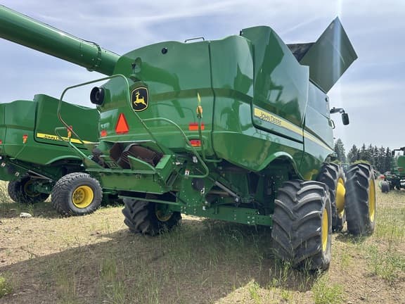 Image of John Deere S780 equipment image 3