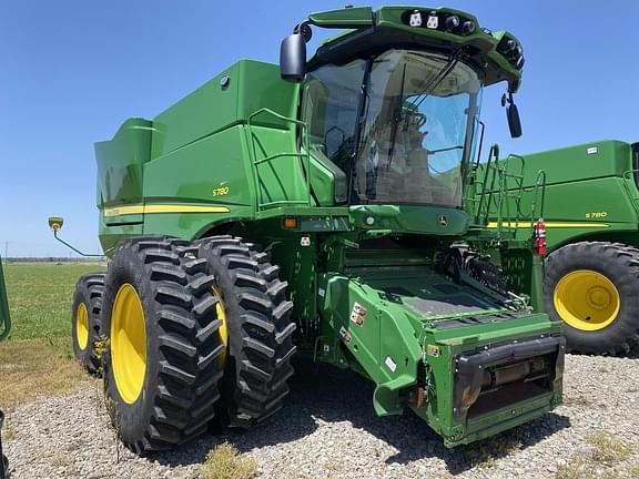 Image of John Deere S780 equipment image 1