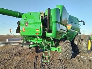 Main image John Deere S780 19