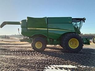 Main image John Deere S780 6