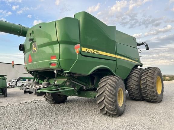 Image of John Deere S780 equipment image 3