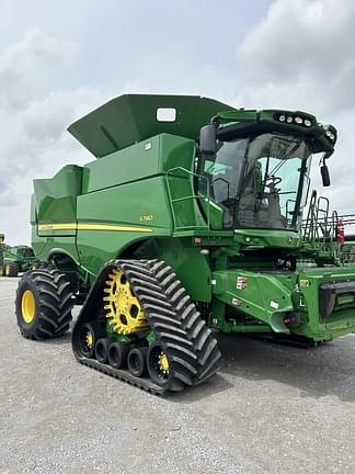 Image of John Deere S780 equipment image 1