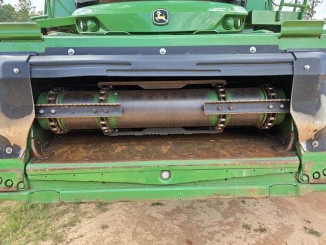Image of John Deere S780 equipment image 2