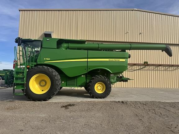 Image of John Deere S780 Primary image