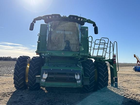 Image of John Deere S780 equipment image 2