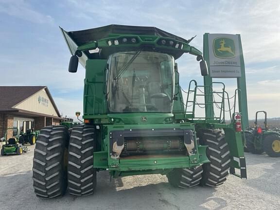 Image of John Deere S780 equipment image 1