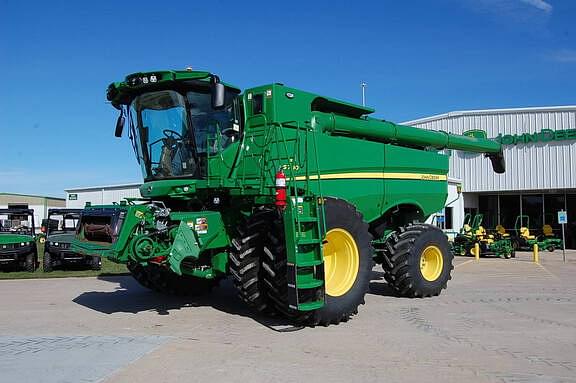 Image of John Deere S780 Primary image