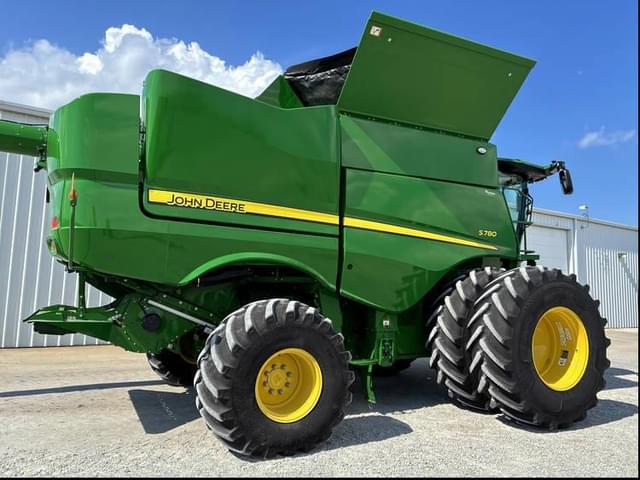 Image of John Deere S780 equipment image 4