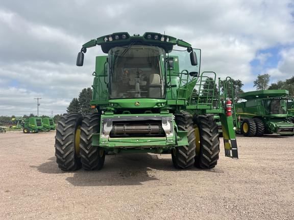 Image of John Deere S780 equipment image 2