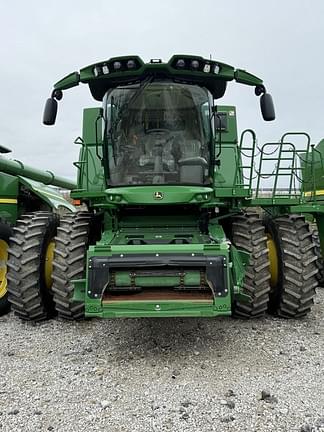 Image of John Deere S780 equipment image 1