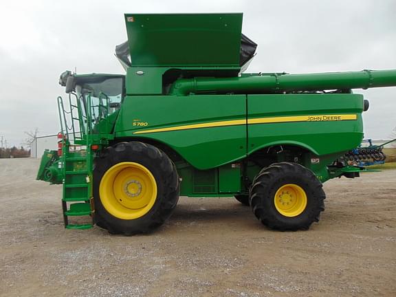 Image of John Deere S780 equipment image 2